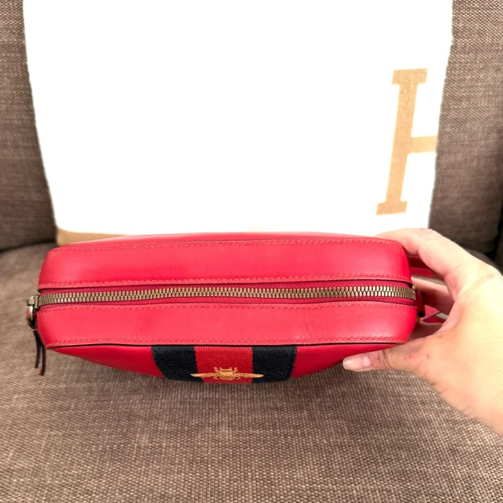 Authentic Gucci Webby Bee Shoulder Bag crossbody red leather small